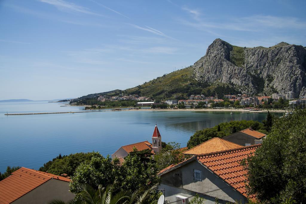 Apartments Beautiful View Omiš Oda fotoğraf